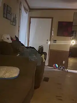 JuicyExxxperience's cam snapshot