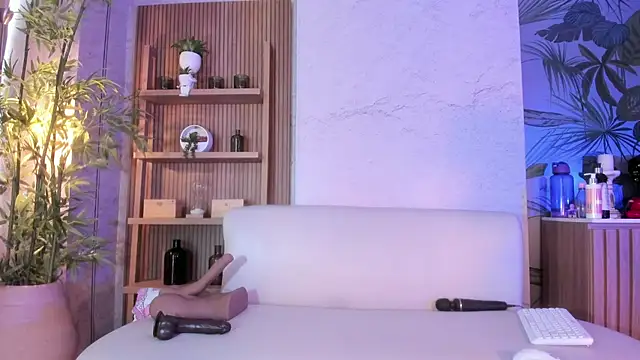 LIAH_IZUMI's cam snapshot