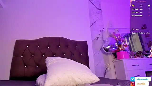 alysson_18's cam snapshot