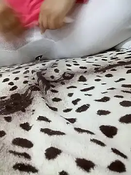 Bombamom's cam snapshot