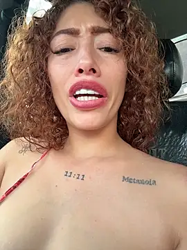 roxyrougee live sex cam