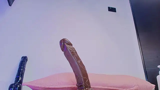 sharlott_miller live sex cam