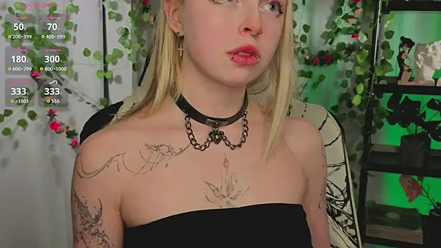 ElvenQueen live sex cam