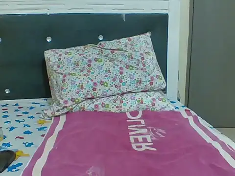 Prettymimi7's cam snapshot