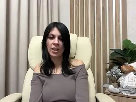 InjaAtHome live sex cam