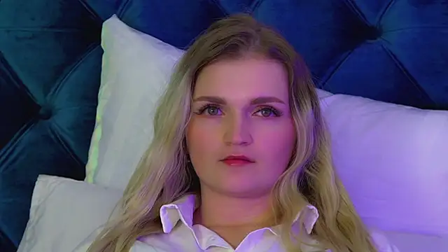 AnnyRaii's cam snapshot