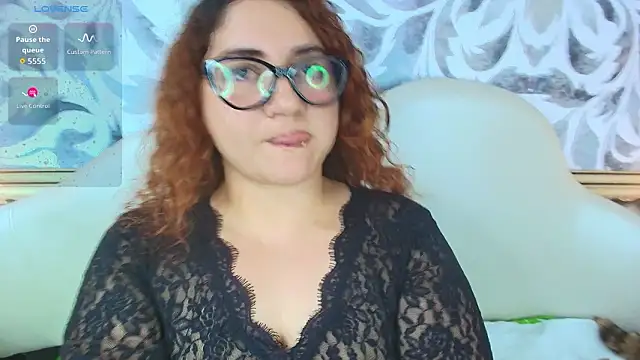 mishell_lovely live sex cam