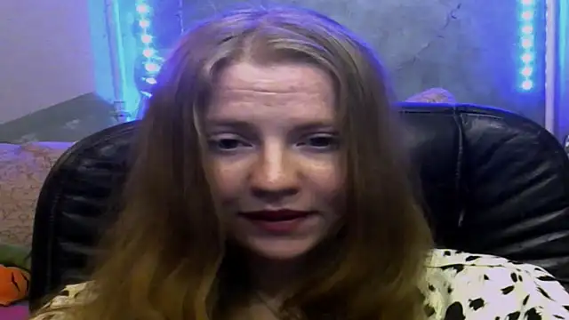 Space_Girls_699's cam snapshot