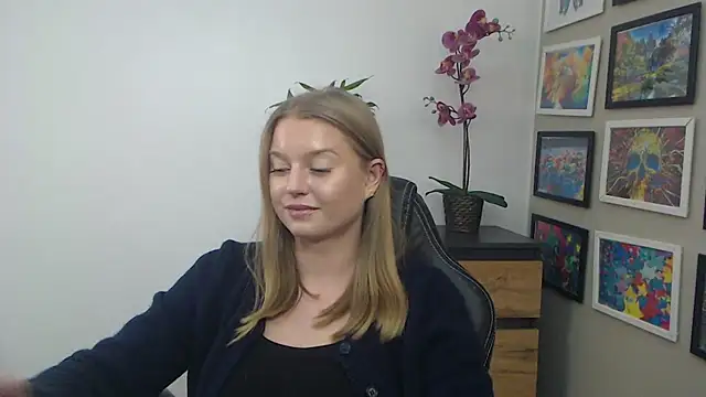 Mysteryerica's cam snapshot