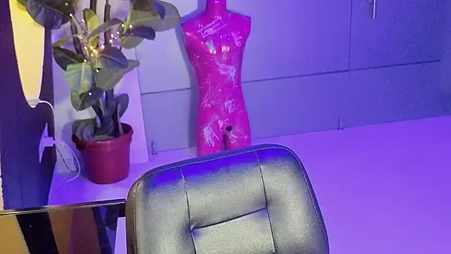 LiLLiAnderson's cam snapshot