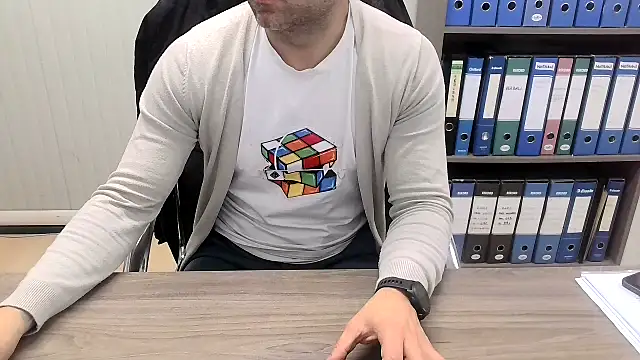 Evasionee live sex cam