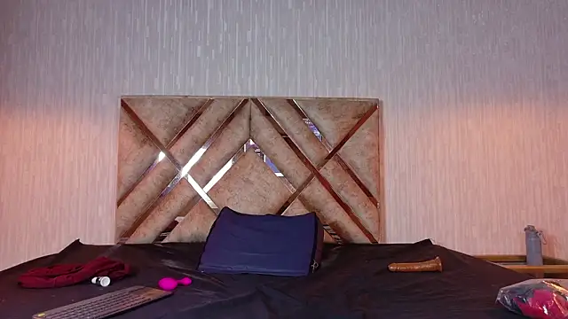 Red_Scarlet16's cam snapshot