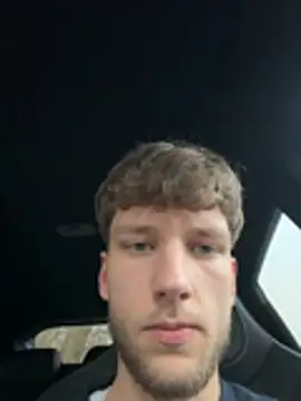 YoungSkinnyBoy20 live sex cam