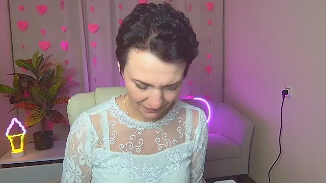 AvaSaturnian's cam snapshot