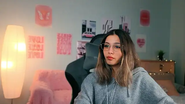 dinnerwithflowers's cam snapshot