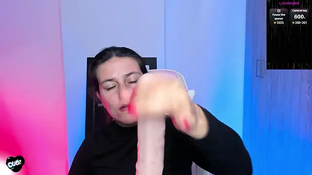 Saskyaa's cam snapshot