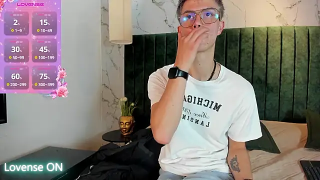 nicktorn live sex cam