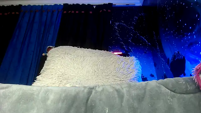 SemerHott live sex cam