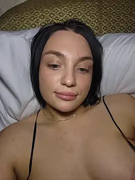 HotDevilGirl_'s cam snapshot