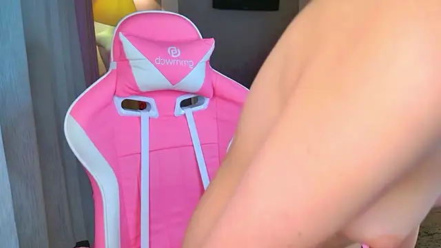 popjenny's cam snapshot