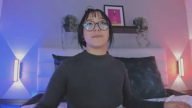 sofi_bakerr's cam snapshot