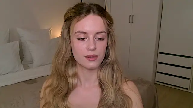 RozzitaBedberry's cam snapshot