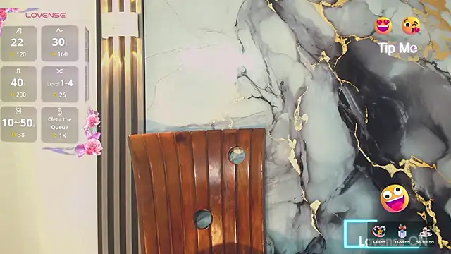 khiara_moretti live sex cam