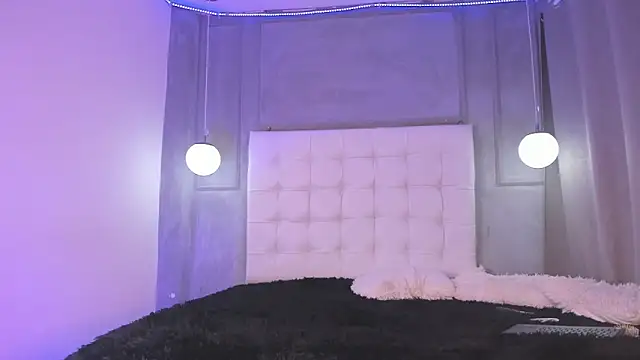 im_thiana's cam snapshot