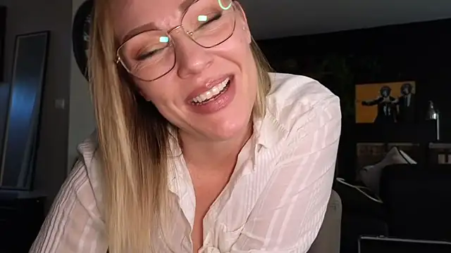 Sacha-xx live sex cam