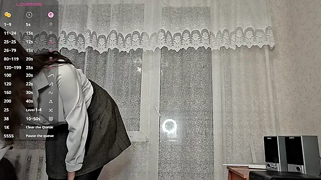 MiaLovelyOne live sex cam