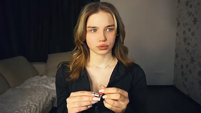 EarthaStinett's cam snapshot