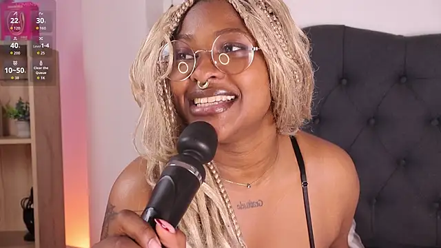 justnala_'s cam snapshot