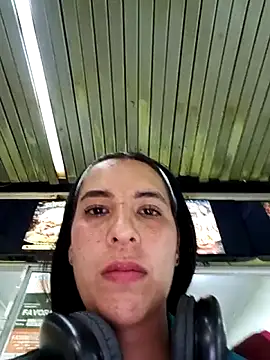 Bonny_Klote live sex cam