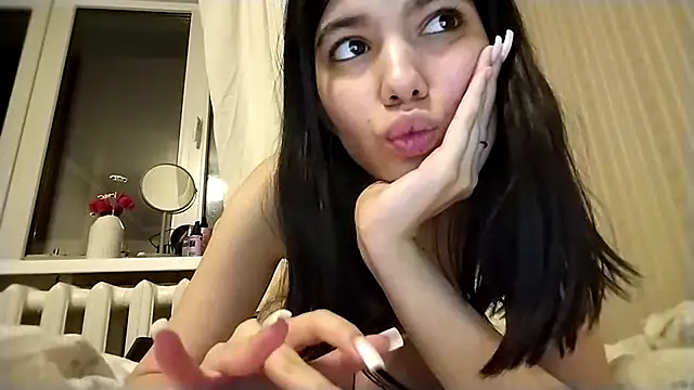 AllyRoaster's cam snapshot