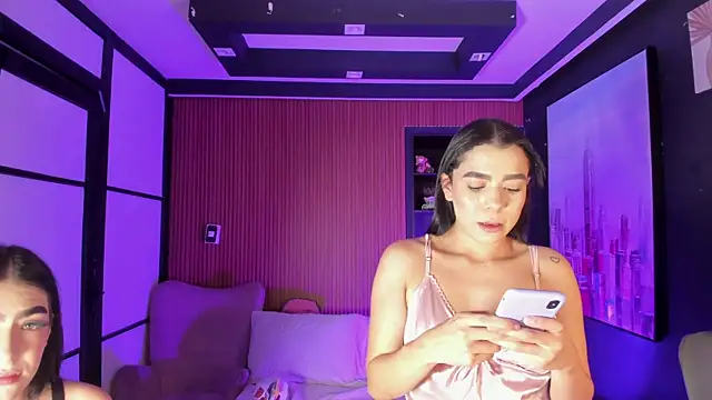 lorraineHunter's cam snapshot