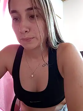 Iris_love18's cam snapshot