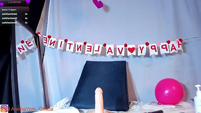 AnithaaYork's cam snapshot