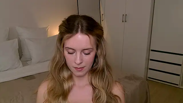 RozzitaBedberry's cam snapshot