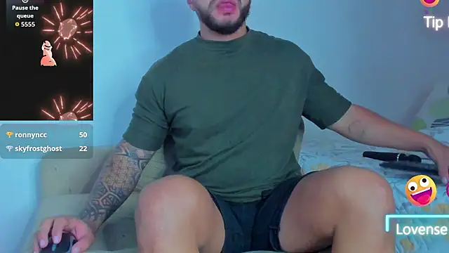 ToonyDee live sex cam