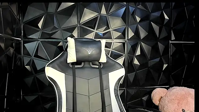 HelueHorny13 live sex cam