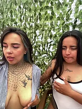 Annie_Alicee live sex cam