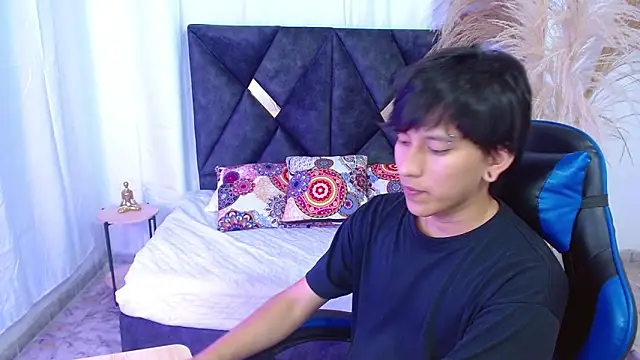 nikoo_18 live sex cam