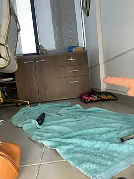 Emily_Harpeer's cam snapshot