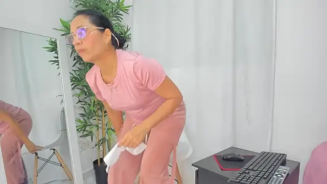 AnnaArela live sex cam