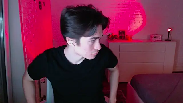 MarkusDean live sex cam