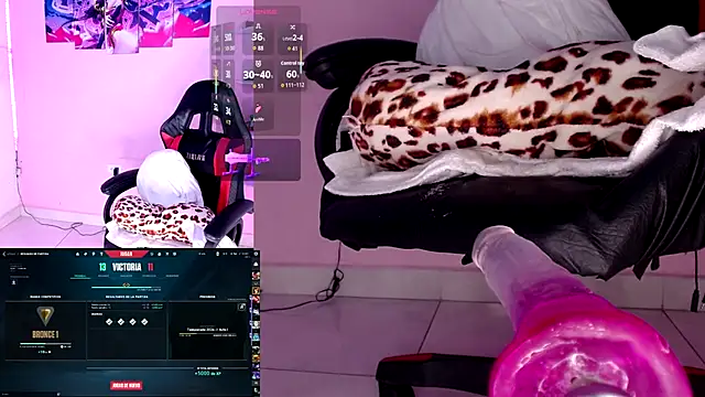 DanielaHang's Stripchat show and profile