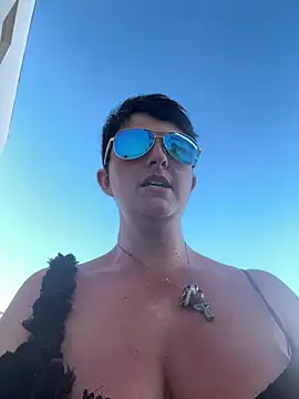 Reggie_roxie live sex cam