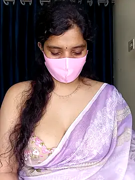 Rose-luckey live sex cam