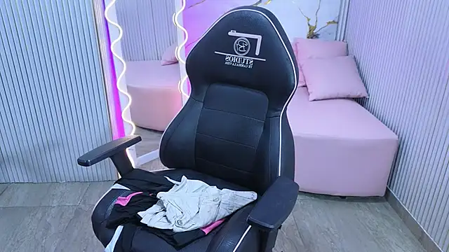 Sandyy_tay's cam snapshot