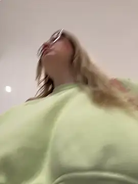 Teya_moon_ live sex cam